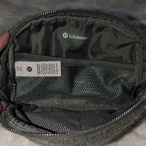 lululemon green crossbody bag All Night Festival Micro Belt 2L LULULEMON Velour Everywhere Belt Crossbody